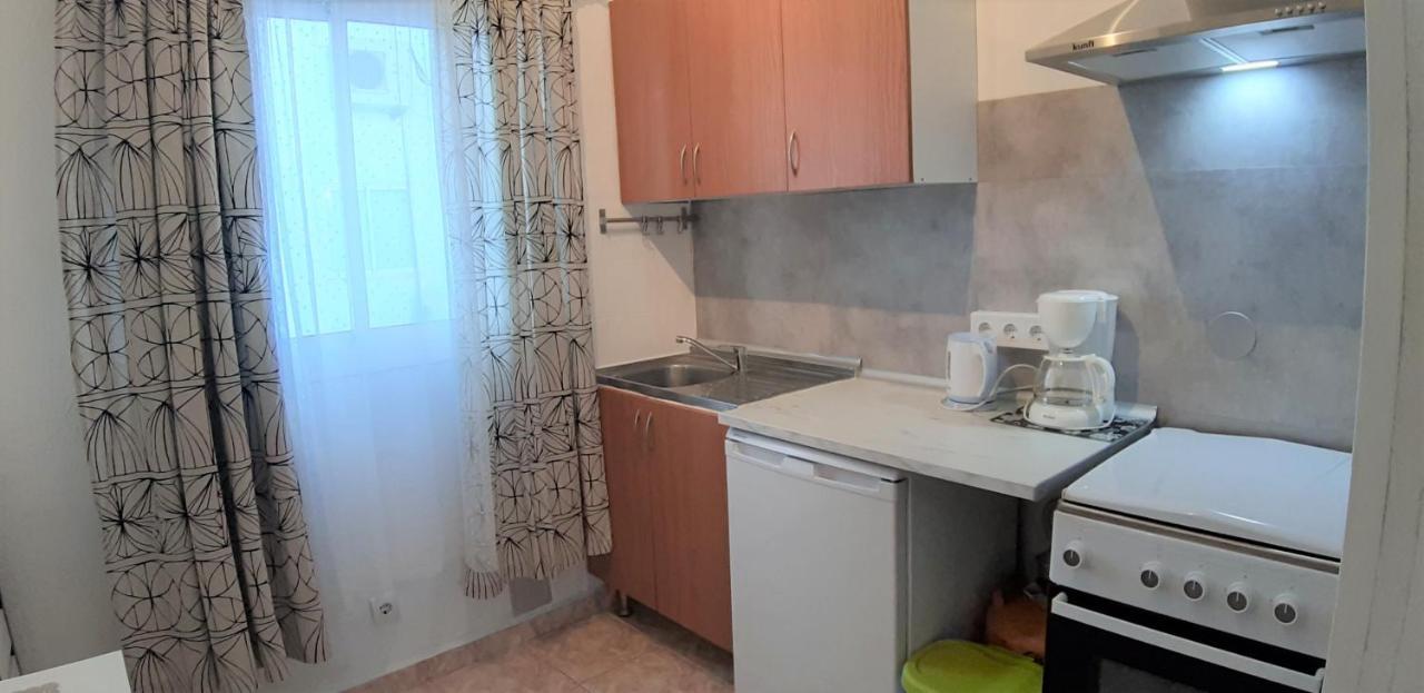 פואנגירולה Hostal Nevada מראה חיצוני תמונה
